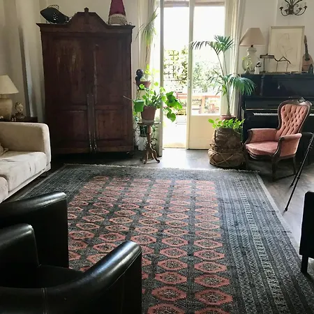 Con Bagno Privato E Terrazzo A 10 Minuti Dalla Stazione - Oasis Centro Habitación en casa particular *