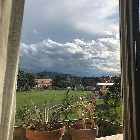 Camera Con Bagno Privato E Terrazzo A 10 Minuti Dalla Stazione Centrale - Oasis Bologna Centro Homestay szállás *